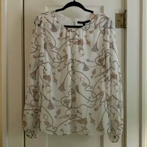 WHBM NWT Blouse, Key & Tassel print, Lined Bodice, Button at neckline, Long Slv